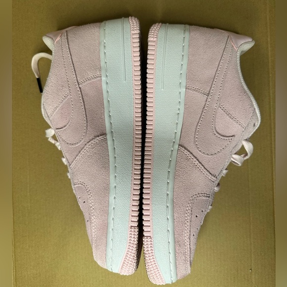 Nike “Have a Nike Day” Pink Smiley Face Air Force 1 Sneakers - Picture 7 of 9